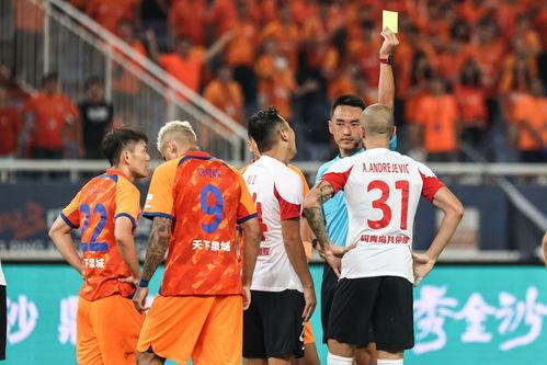 2023赛季中超第25轮：山东泰山4-2青岛海牛 上半场,山东泰山2-1领先青岛海牛，进球大战一触即发